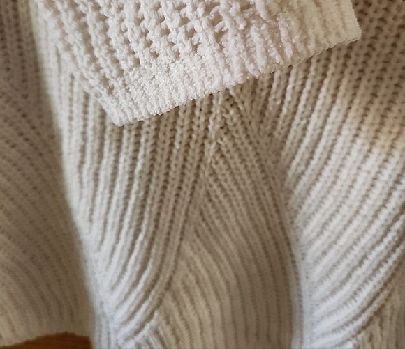 J. Jill Ivory Turtleneck Sweater - Picture 4 of 5